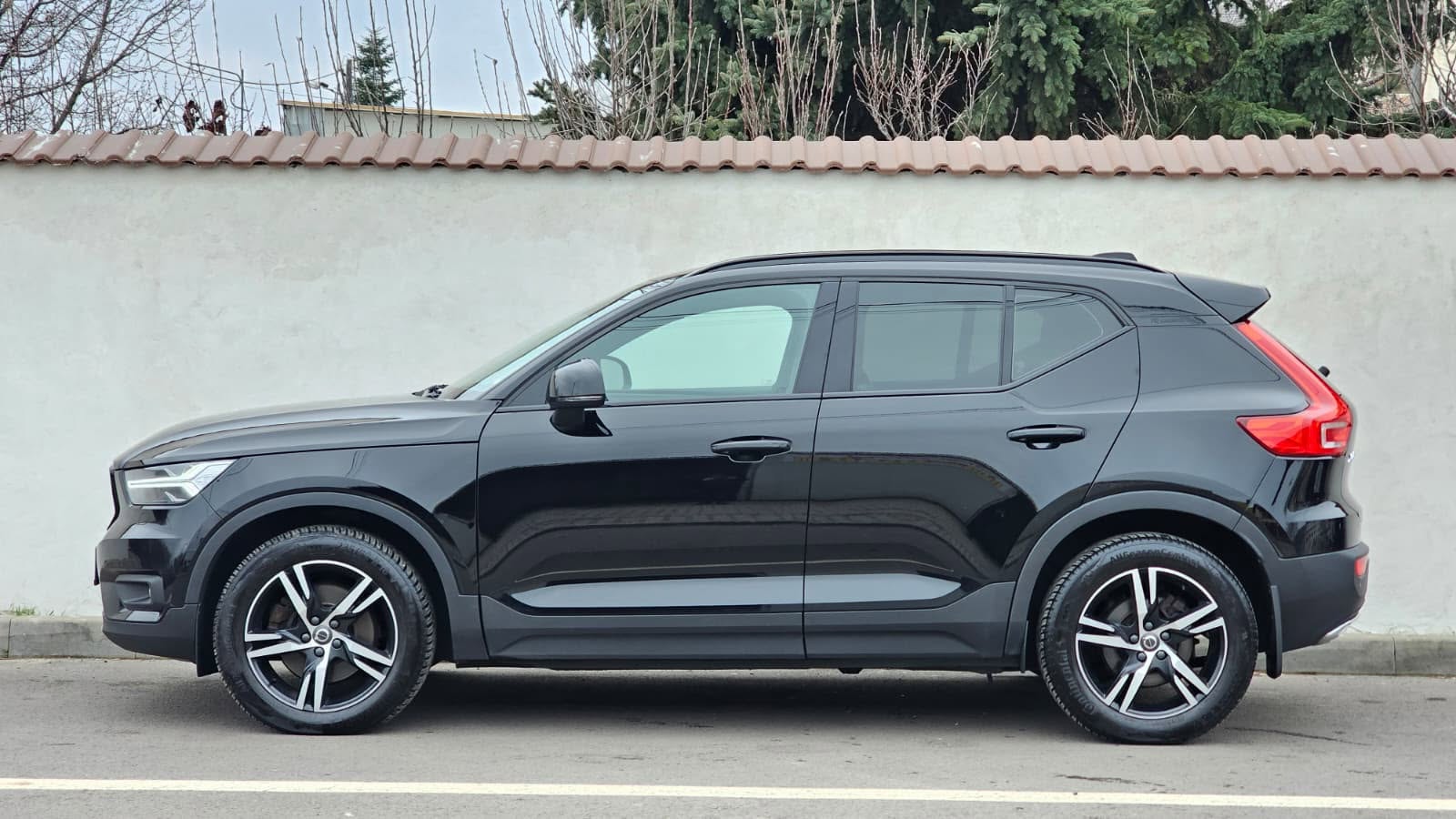 foto Volvo XC40 R-Design AWD 4x4