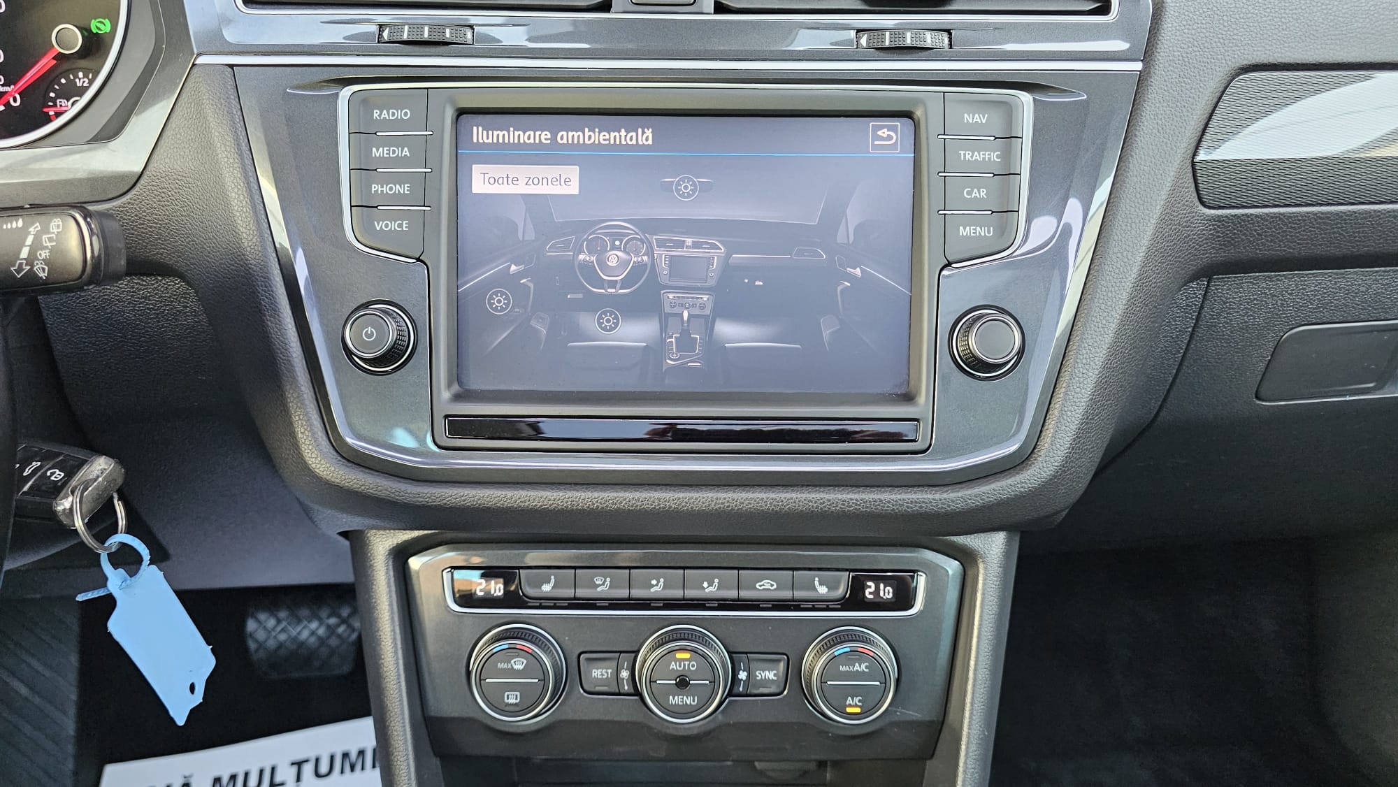 foto Volkswagen Tiguan R-Line