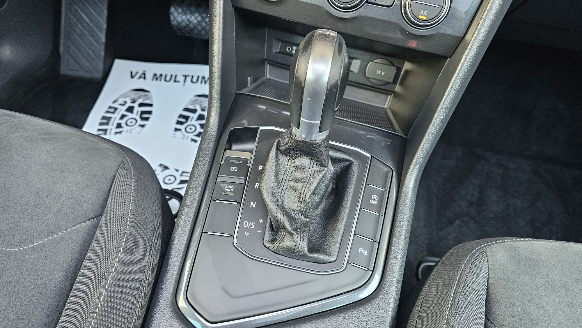 foto Volkswagen Tiguan R-Line