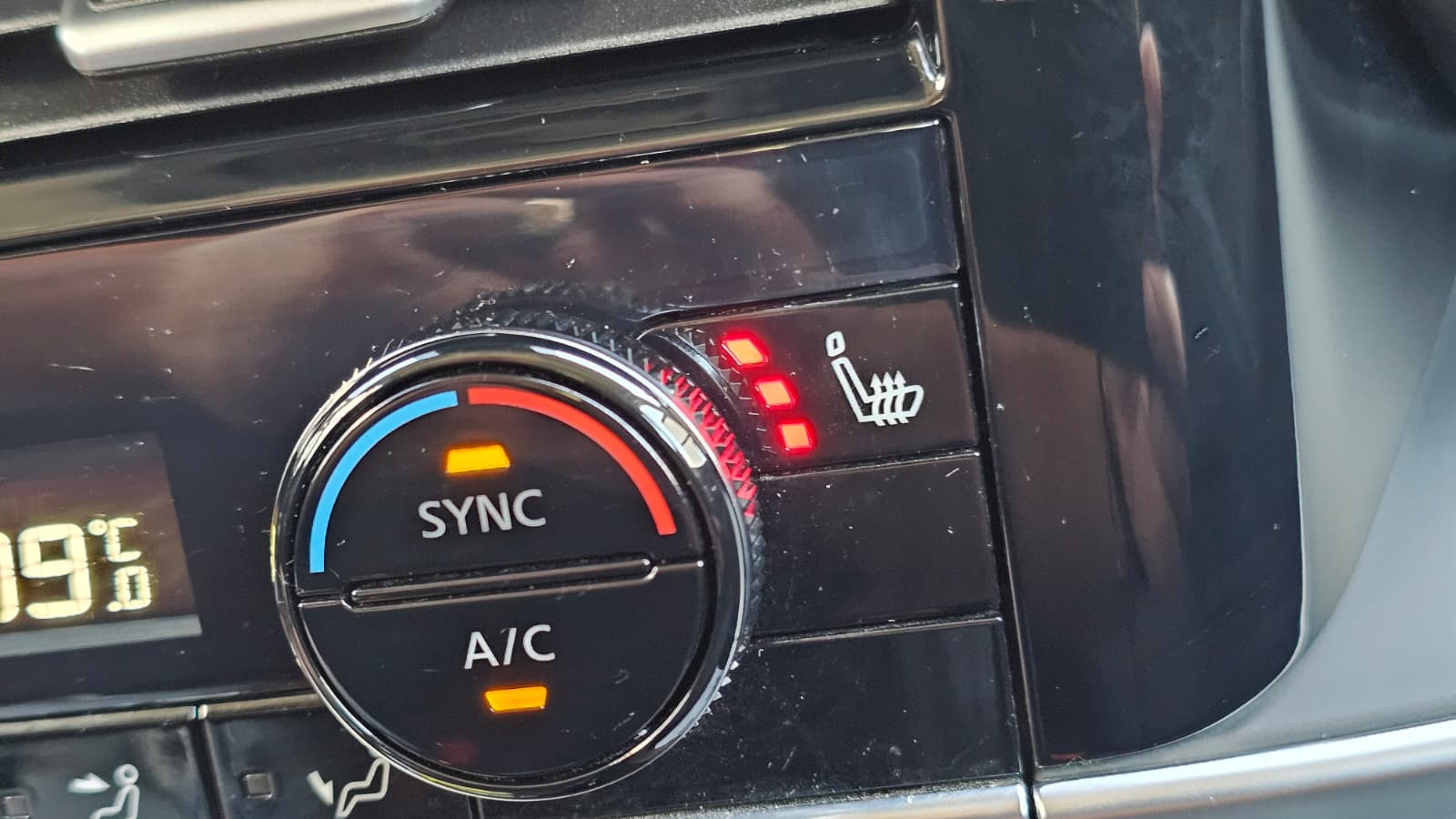 foto NISSAN Qashqai