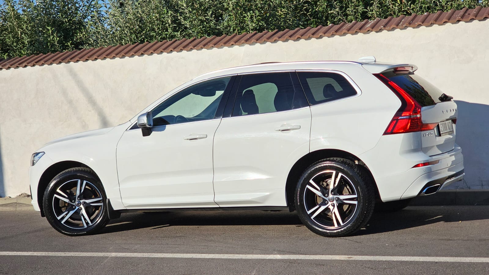 foto Volvo XC40 R-Design AWD 4x4