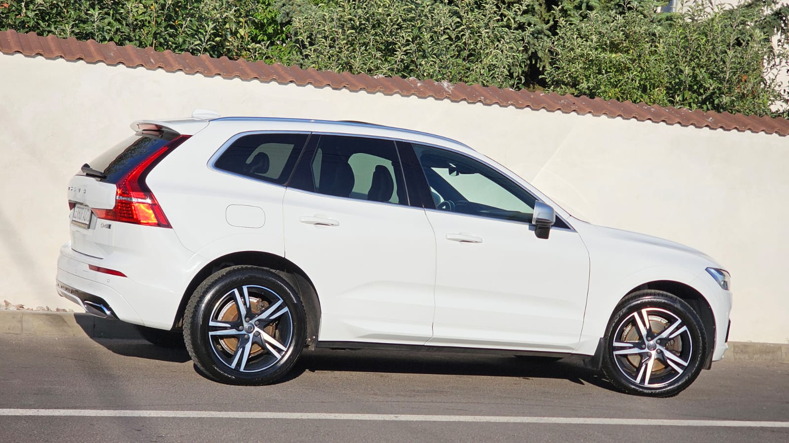 foto Volvo XC40 R-Design AWD 4x4