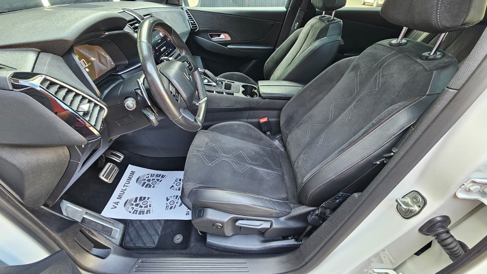 foto CITROEN DS7