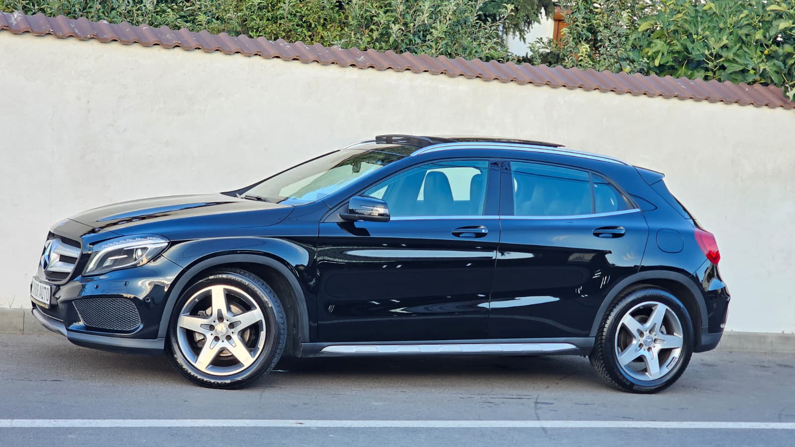 foto MERCEDES GLA