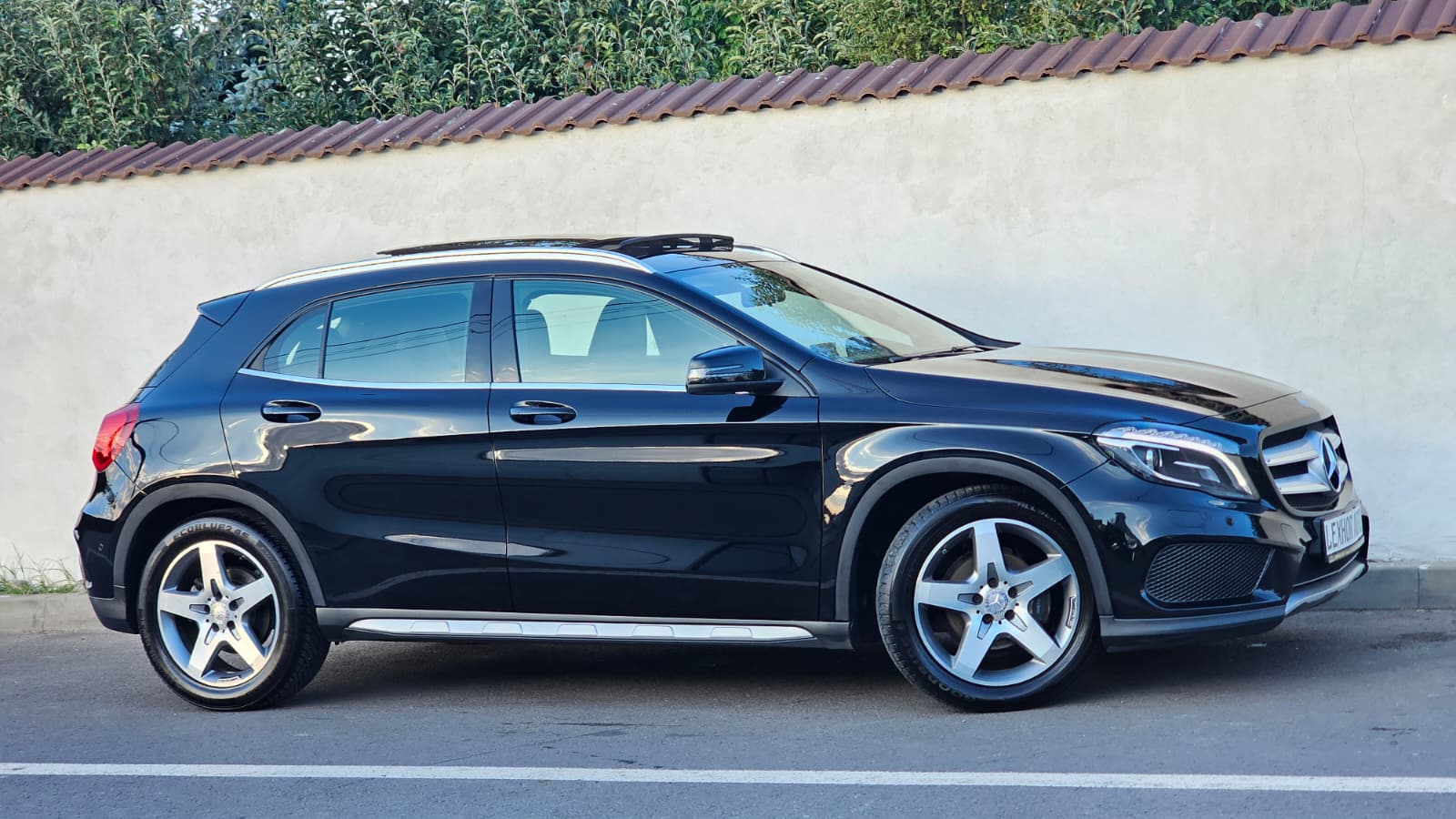 foto MERCEDES GLA