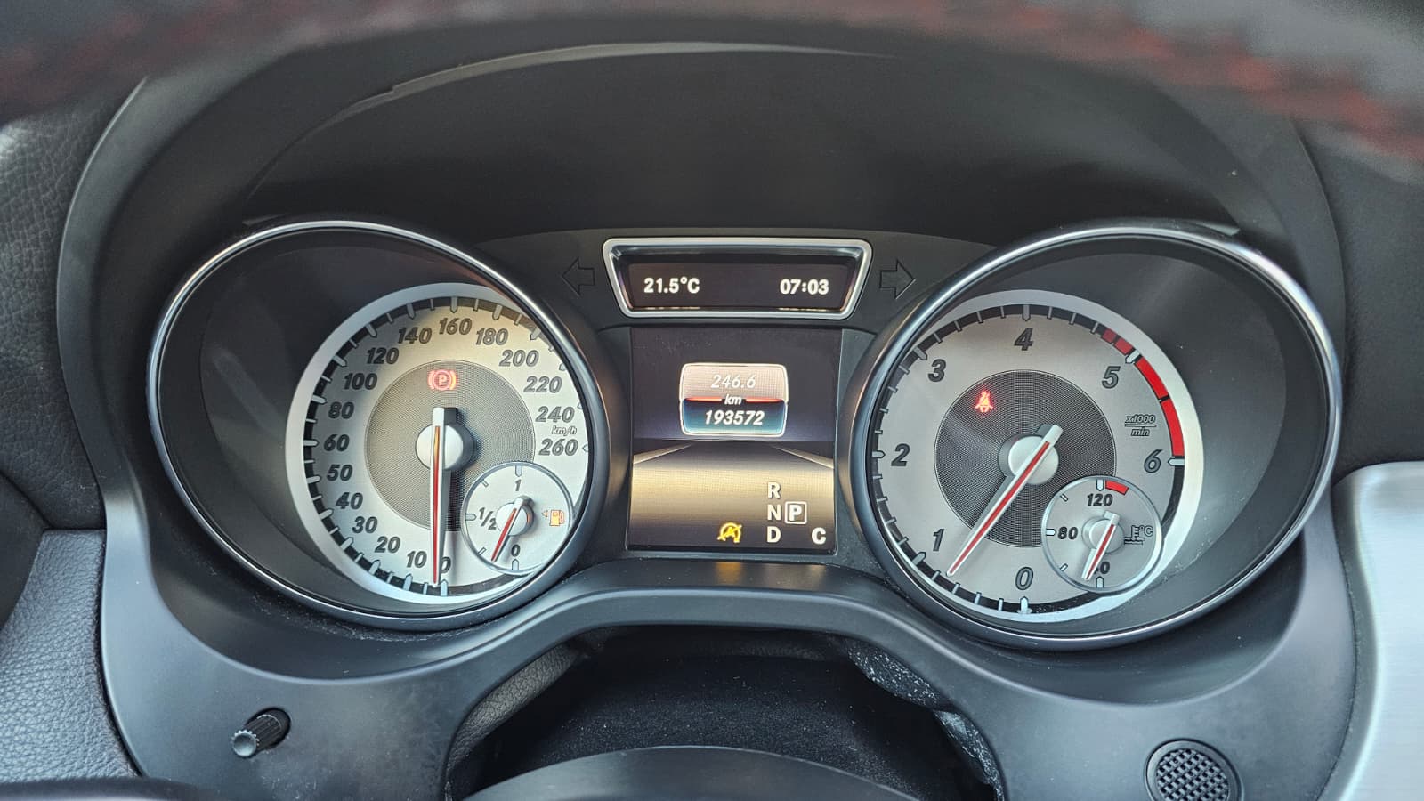 foto MERCEDES GLA